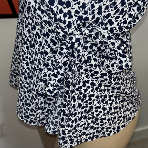 Monteau Ruffled Floral Blouse Sz S - Picture 5 of 8